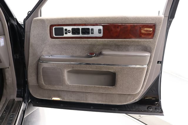 1997 Toyota Century JDM car for sale — photo 20 of 25