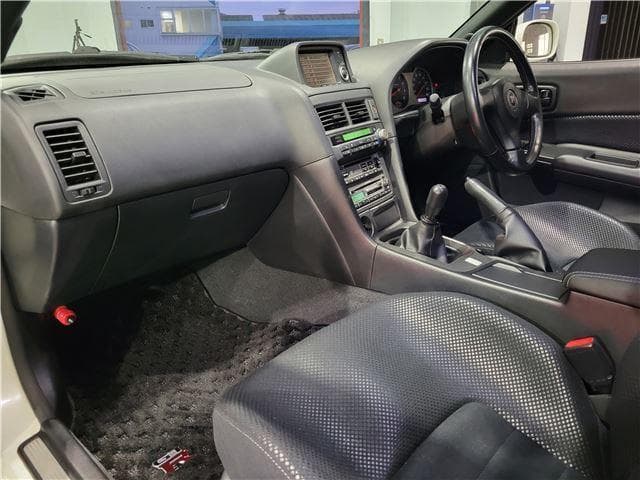 2001 Nissan Skyline JDM car for sale — photo 6 of 17