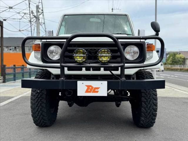 2000 Toyota Land Cruiser JDM car for sale — photo 9 of 13