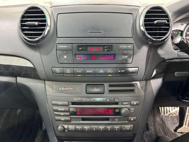 2001 Toyota Verossa JDM car for sale — photo 13 of 25