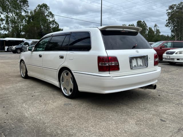 2003 Toyota Crown JDM car for sale — photo 8 of 16
