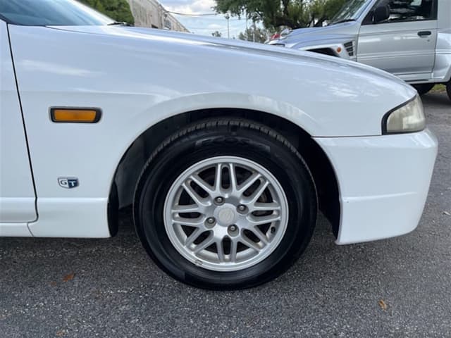 1997 Nissan Skyline JDM car for sale — photo 9 of 17