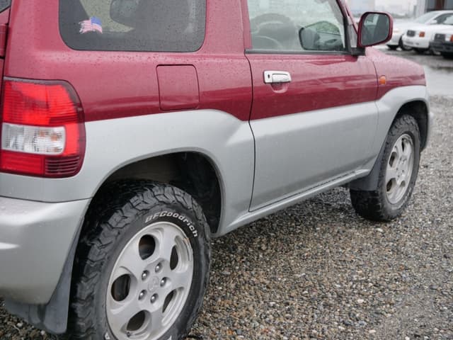 2000 Mitsubishi Pajero JDM car for sale — photo 17 of 25