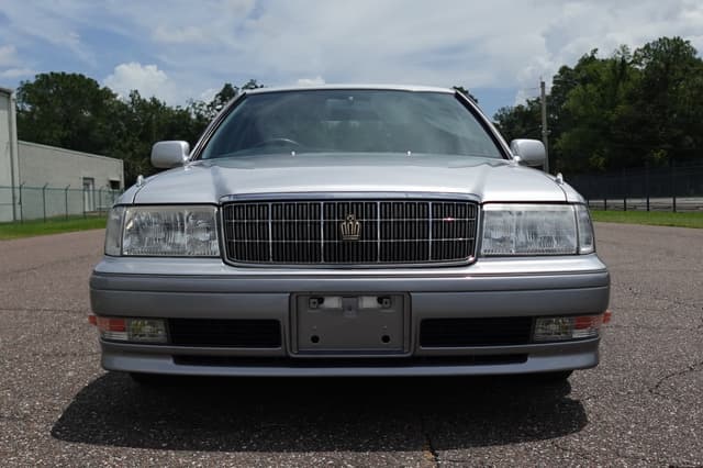 1999 Toyota Crown JDM car for sale — photo 2 of 19