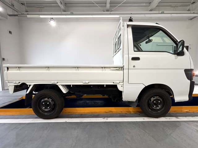 1996 Daihatsu Hijet JDM car for sale — photo 6 of 25