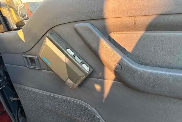 1988 Mitsubishi Delica JDM car for sale — photo 14 of 22