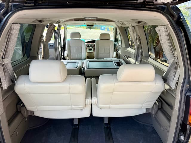 1999 Nissan Elgrand JDM car for sale — photo 24 of 25