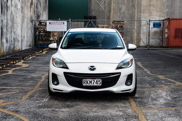 2012 Mazda Axela JDM car for sale — photo 9 of 18
