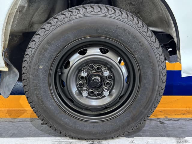 1996 Daihatsu Hijet JDM car for sale — photo 24 of 25