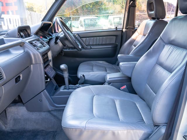 1993 Mitsubishi Pajero JDM car for sale — photo 11 of 18