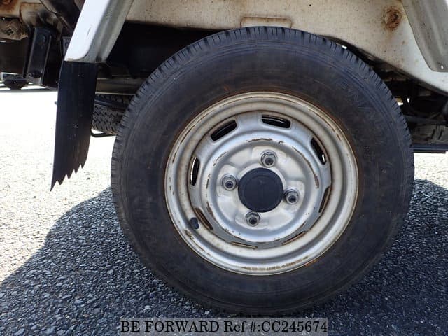 1997 Daihatsu Hijet JDM car for sale — photo 11 of 25