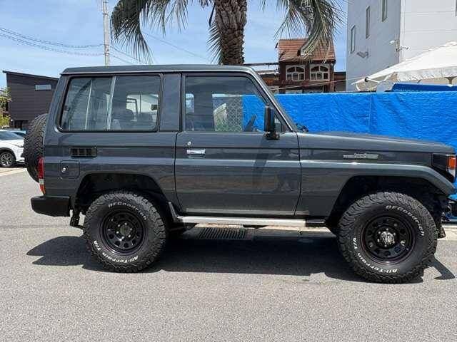 1996 Toyota Land Cruiser JDM car for sale — photo 19 of 20