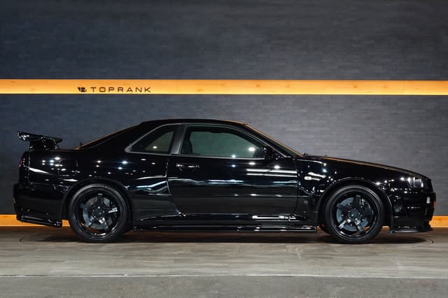 2002 Nissan Skyline JDM car for sale — photo 14 of 25