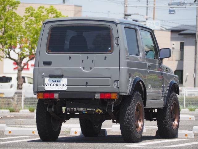 1995 Suzuki Jimny JDM car for sale — photo 4 of 20