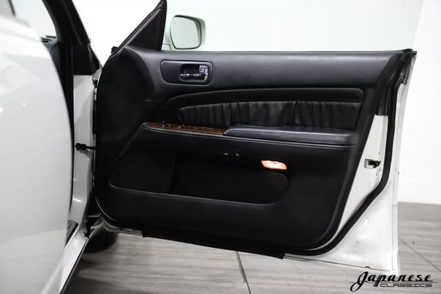 1998 Nissan Cedric JDM car for sale — photo 17 of 25