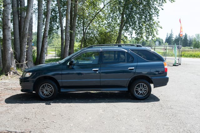 1999 Nissan Rnessa JDM car for sale — photo 8 of 10