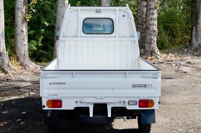 1996 Mitsubishi Minicab JDM car for sale — photo 5 of 18