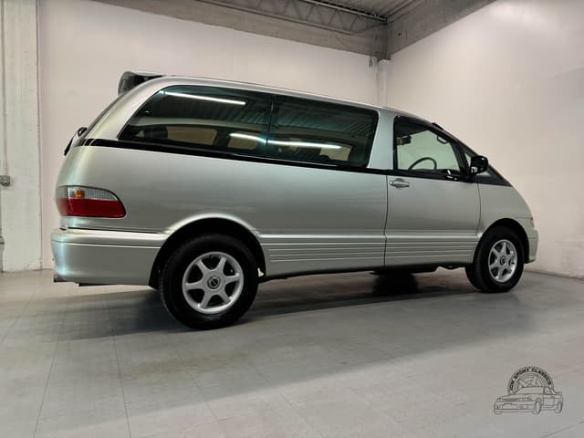 1999 Toyota Estima JDM car for sale — photo 21 of 25