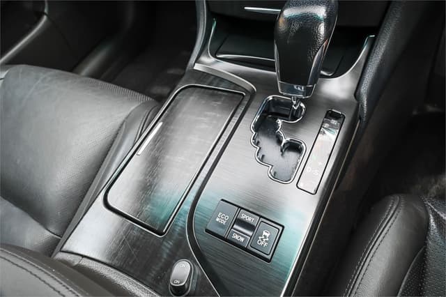 2008 Toyota Crown JDM car for sale — photo 24 of 25