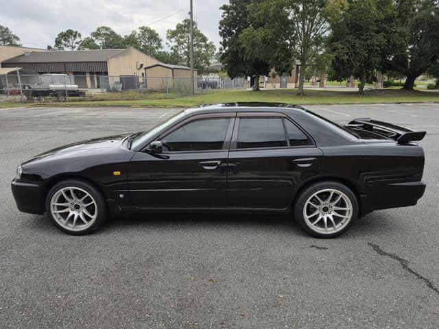 1998 Nissan Skyline JDM car for sale — photo 6 of 20