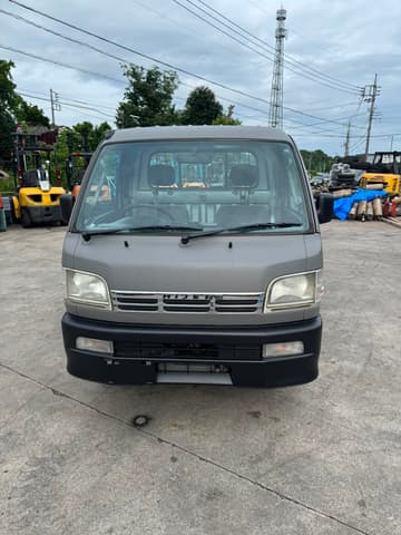 2000 Daihatsu Hijet JDM car for sale — photo 2 of 11
