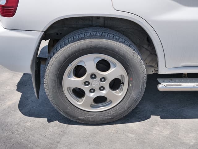 2001 Mitsubishi Pajero JDM car for sale — photo 21 of 25