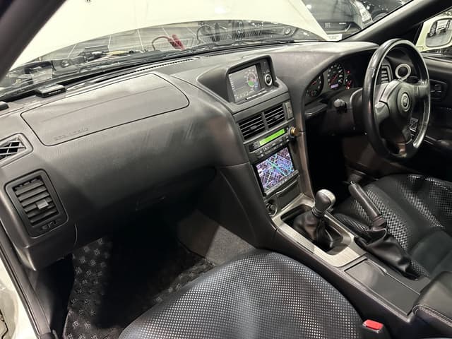 2000 Nissan Skyline JDM car for sale — photo 17 of 23