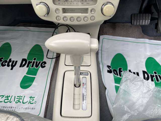 1991 Nissan Figaro JDM car for sale — photo 18 of 20