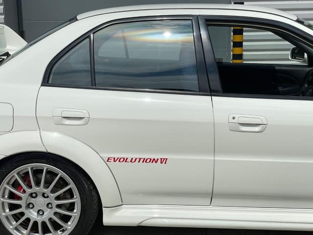 1999 Mitsubishi Lancer Evolution JDM car for sale — photo 22 of 25
