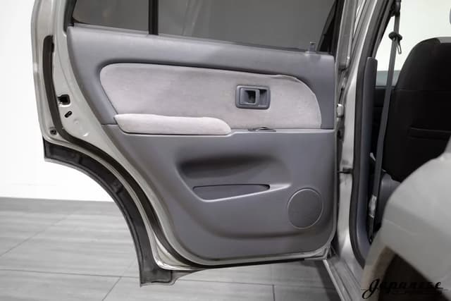 1999 Toyota Hilux Surf JDM car for sale — photo 20 of 25