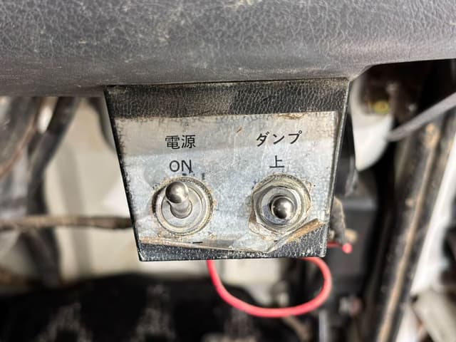 1998 Mitsubishi Minicab JDM car for sale — photo 17 of 25