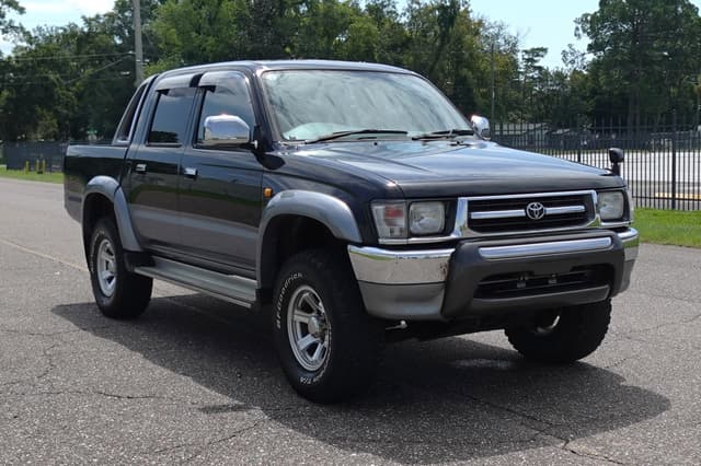 2000 Toyota Hilux JDM car for sale — photo 3 of 18