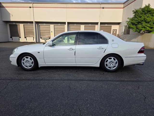 2001 Toyota Celsior JDM car for sale — photo 6 of 14