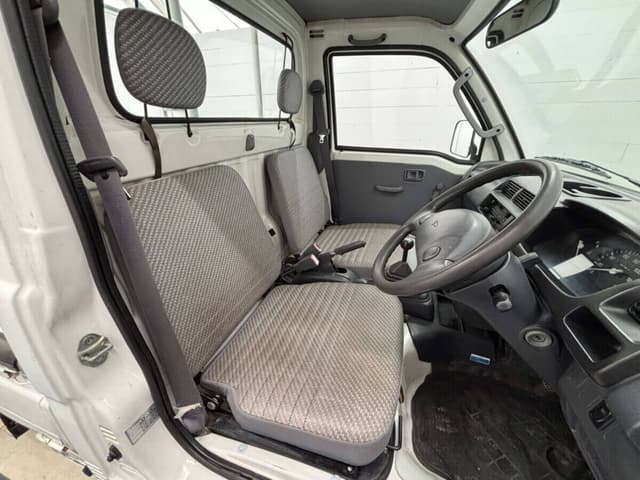 2001 Daihatsu Hijet JDM car for sale — photo 10 of 25