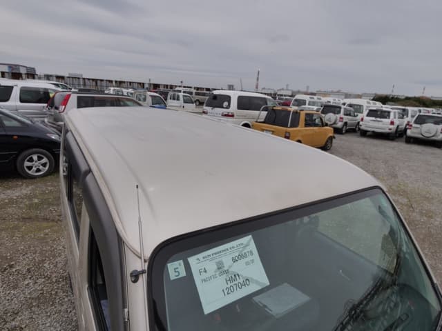 2001 Honda Vamos JDM car for sale — photo 13 of 25