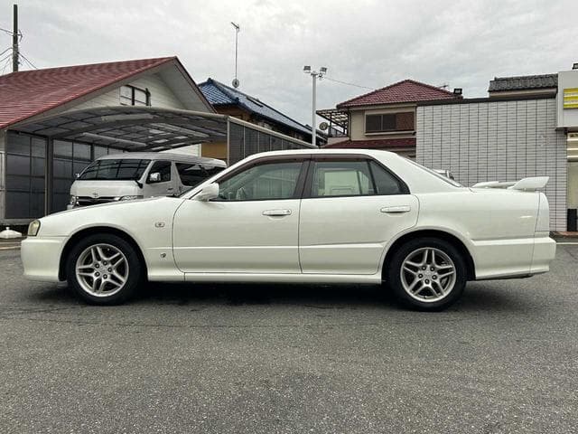 1999 Nissan Skyline JDM car for sale — photo 4 of 16