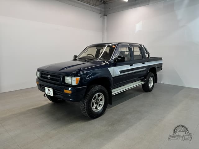 1993 Toyota Hilux JDM car for sale — photo 2 of 25