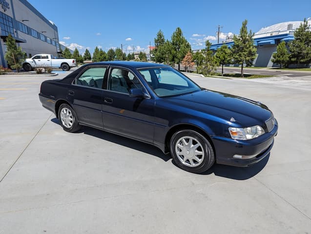 1997 Toyota Cresta JDM car for sale — photo 2 of 22