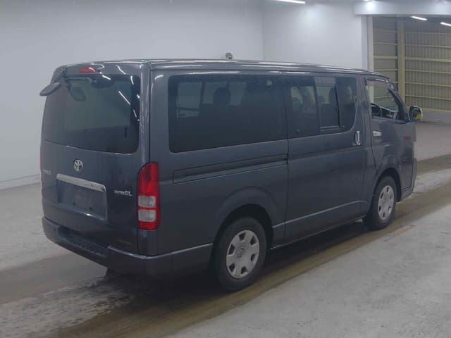 2008 Toyota HiAce JDM car for sale — photo 2 of 6