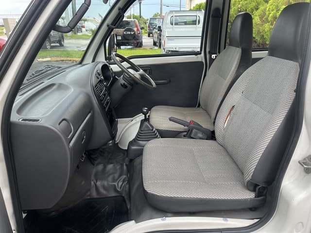 1997 Daihatsu Hijet JDM car for sale — photo 12 of 18