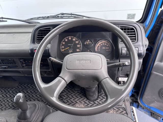 1999 Isuzu Elf JDM car for sale — photo 17 of 25