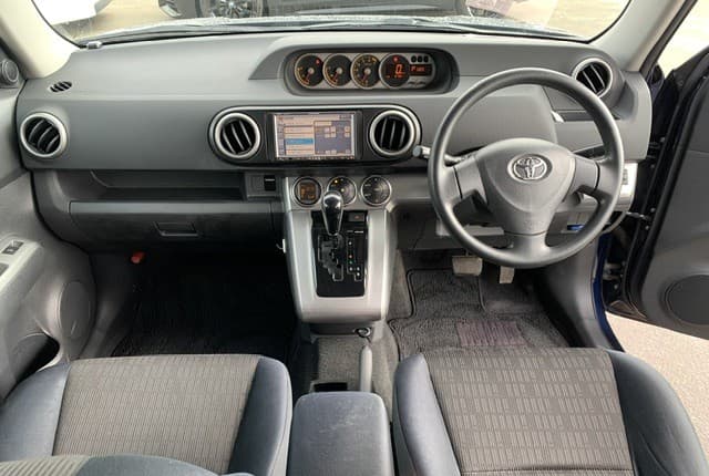 2010 Toyota Corolla JDM car for sale — photo 18 of 25