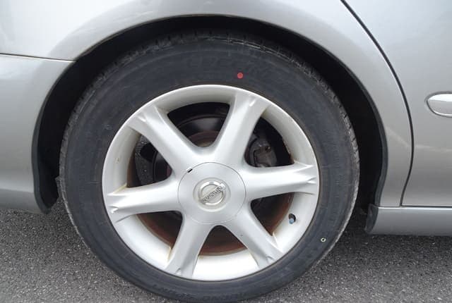 2001 Nissan Cima JDM car for sale — photo 11 of 25