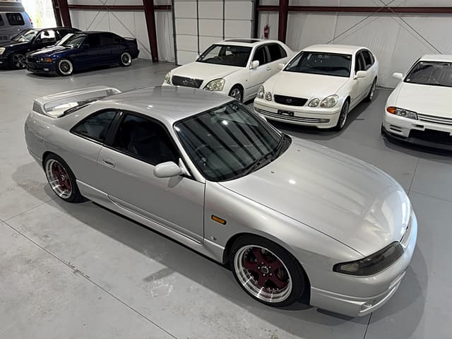 1996 Nissan Skyline JDM car for sale — photo 8 of 25