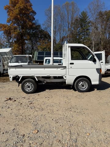 1998 Daihatsu Hijet JDM car for sale — photo 4 of 16