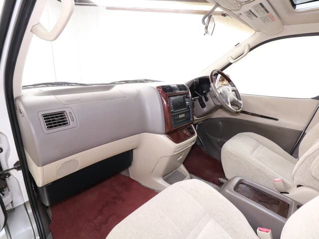 1999 Toyota Grand Hiace JDM car for sale — photo 14 of 25