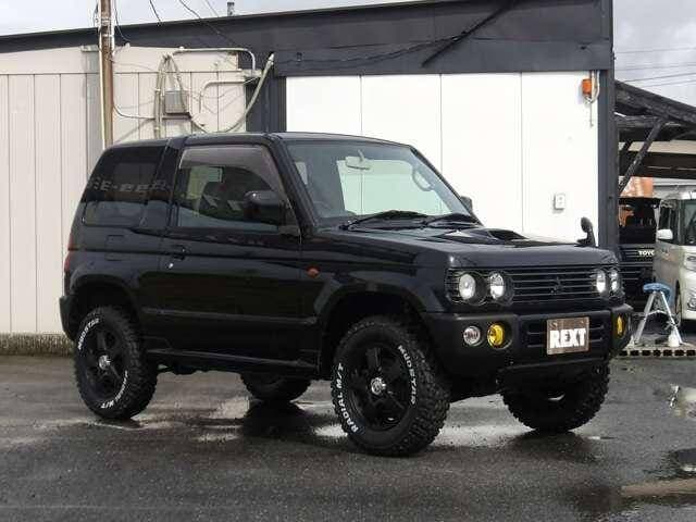 2001 Mitsubishi Pajero Mini JDM car for sale — photo 6 of 20