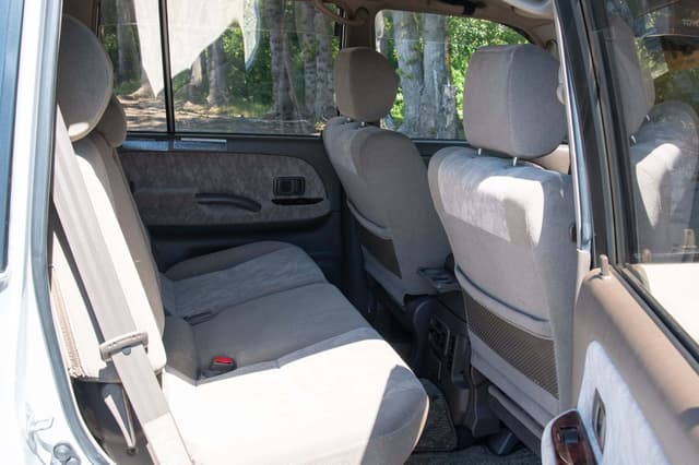 2001 Toyota Land Cruiser Prado JDM car for sale — photo 16 of 21