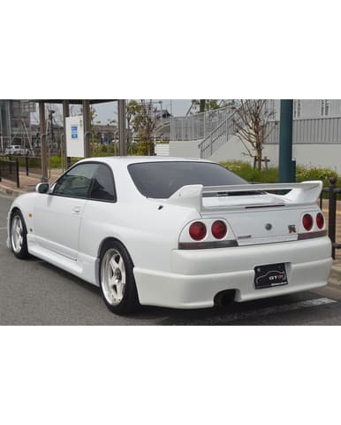 1997 Nissan Skyline JDM car for sale — photo 4 of 11