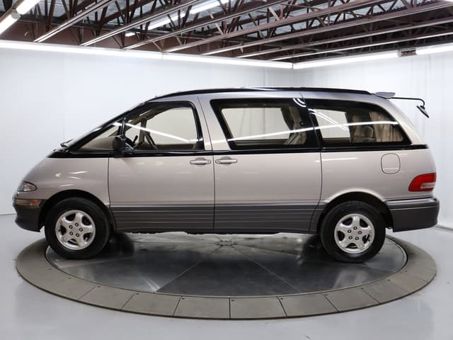 1993 Toyota Estima JDM car for sale — photo 4 of 25